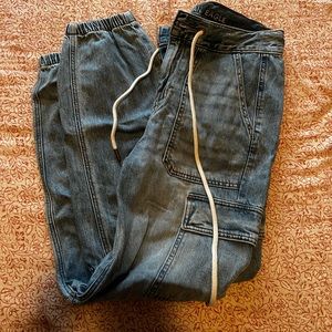 American eagle cargo jeans